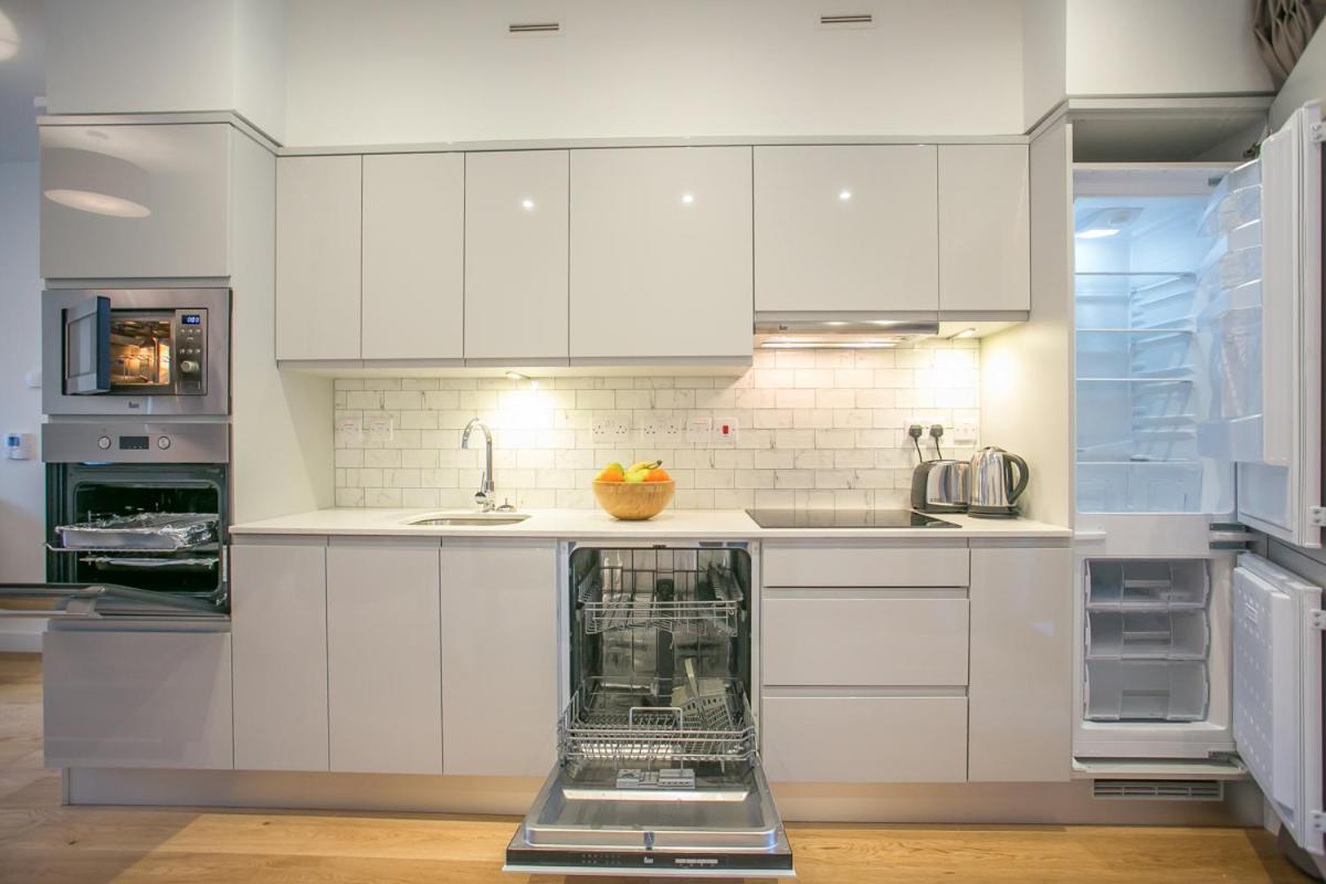 Grand Canal Square Apartments Дублін Екстер'єр фото