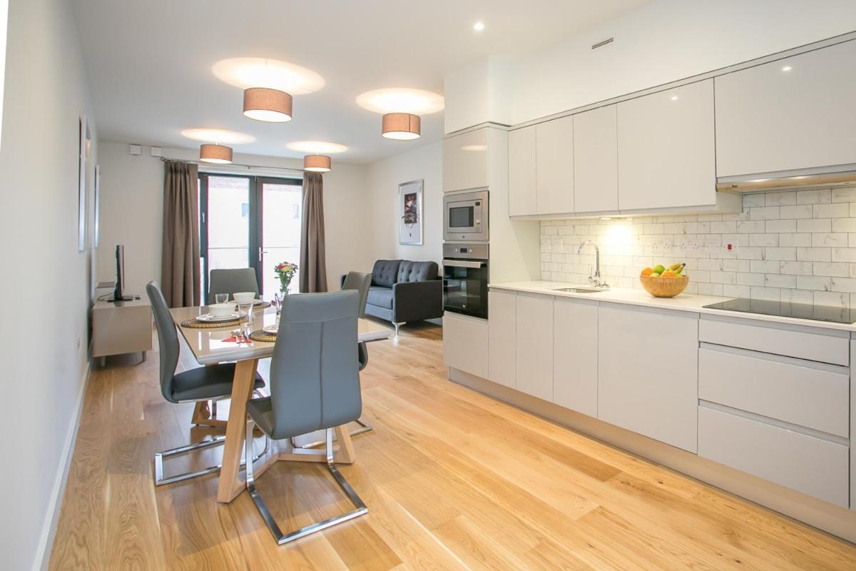 Grand Canal Square Apartments Дублін Екстер'єр фото