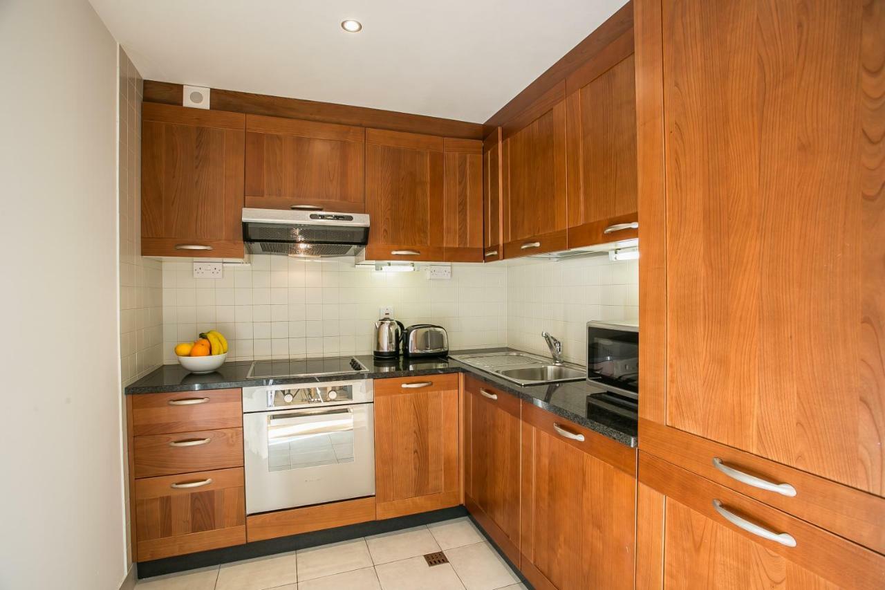 Grand Canal Square Apartments Дублін Екстер'єр фото