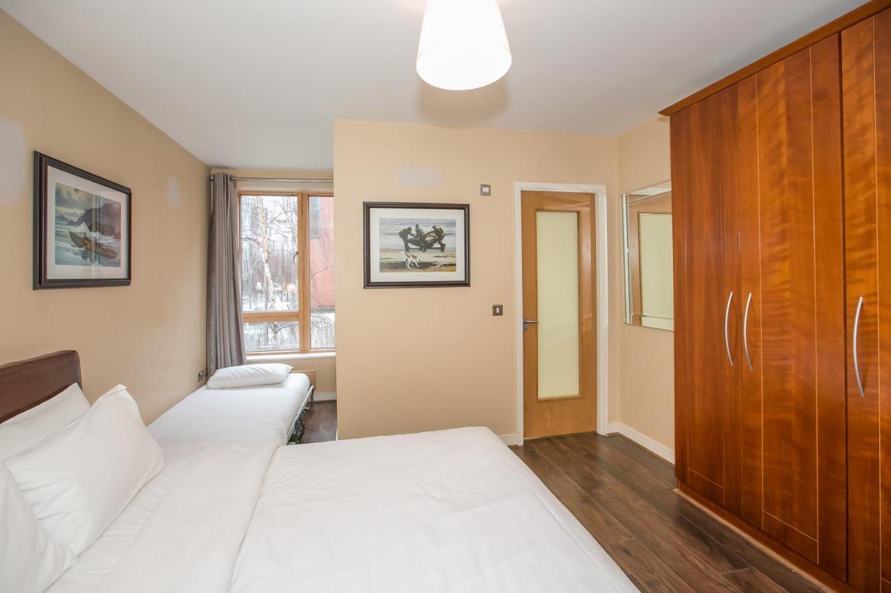 Grand Canal Square Apartments Дублін Екстер'єр фото