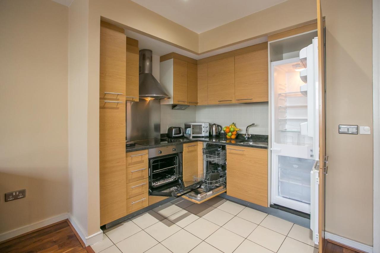 Grand Canal Square Apartments Дублін Екстер'єр фото