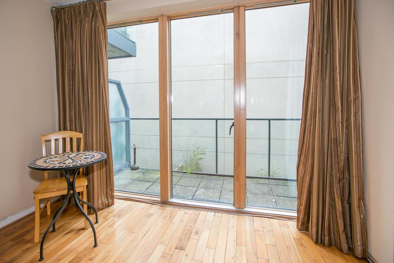Grand Canal Square Apartments Дублін Екстер'єр фото